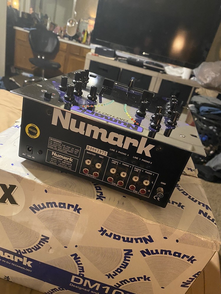 Numark DM1001X DJ Turntable Mixer CHROME