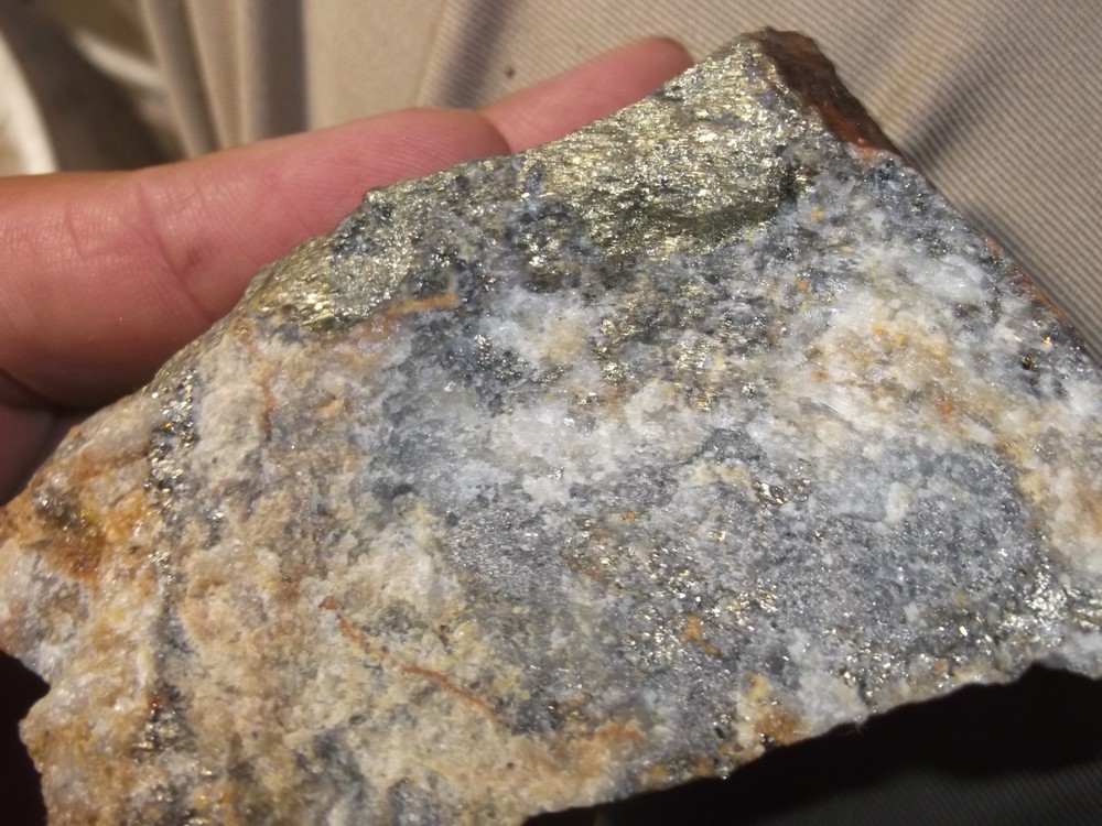 Gold, silver, copper, 318 grams samples ,ore high grade .