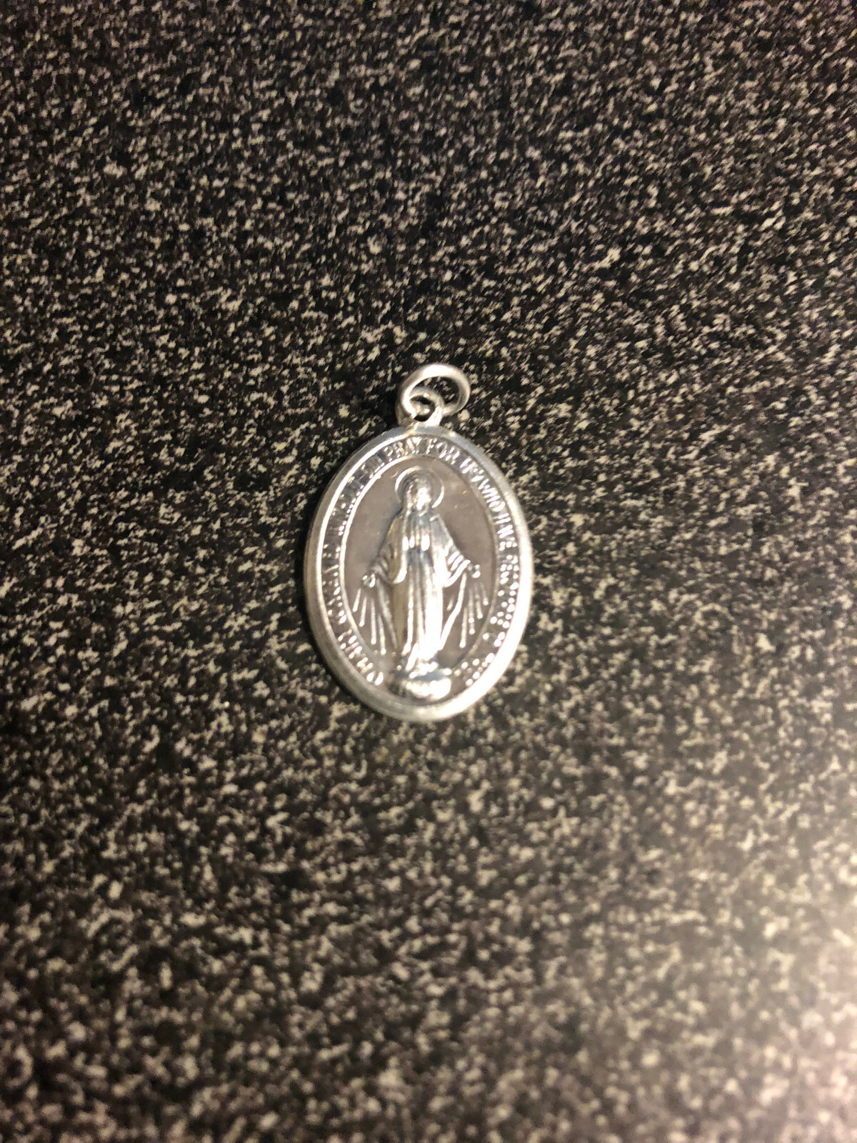 (1) Miraculous Medal. Traditional all Metal Not Yet Blessed See Pics.