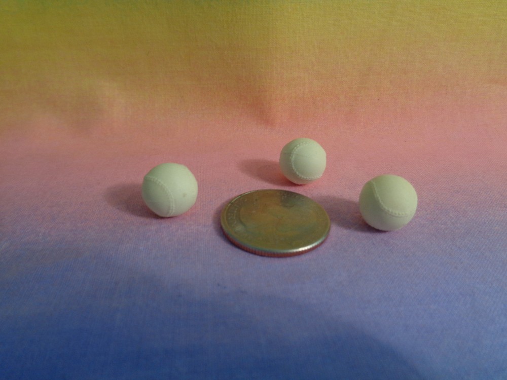 Iwako Eraser Tiny / Miniature Rubber Baseball Figures
