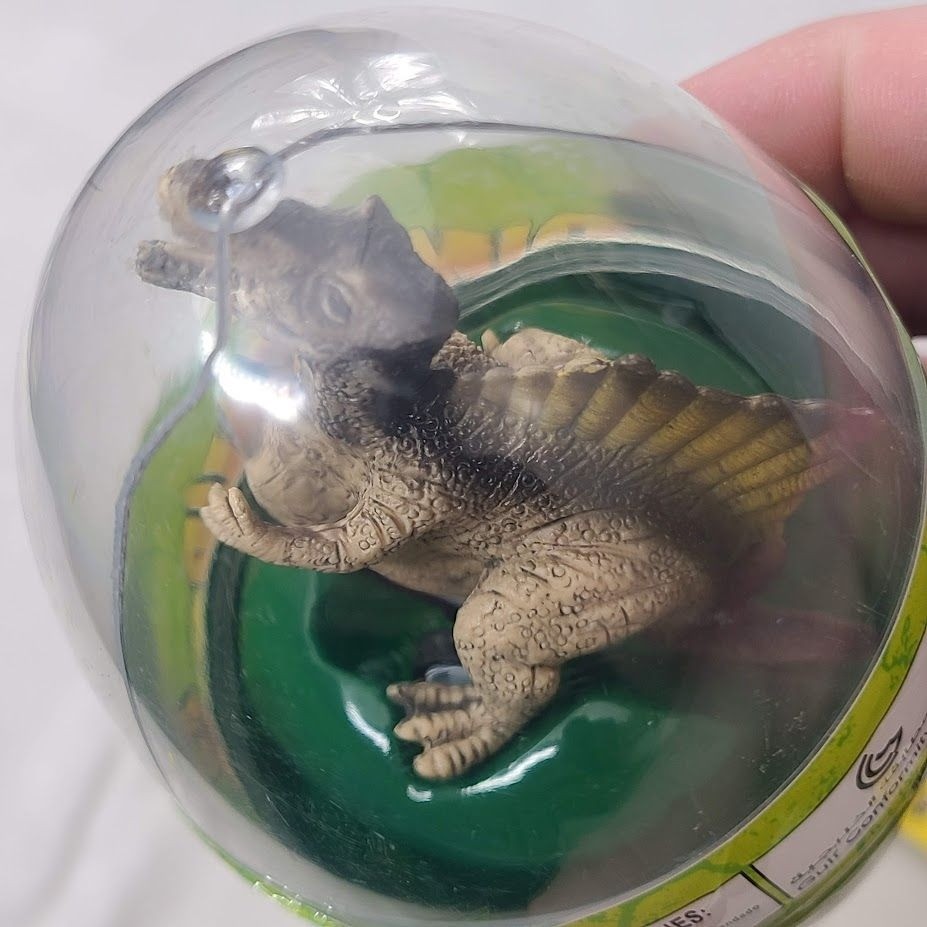 Dinosaur Pull Back Toy Car in Egg Container Dimetrodon Style Figure