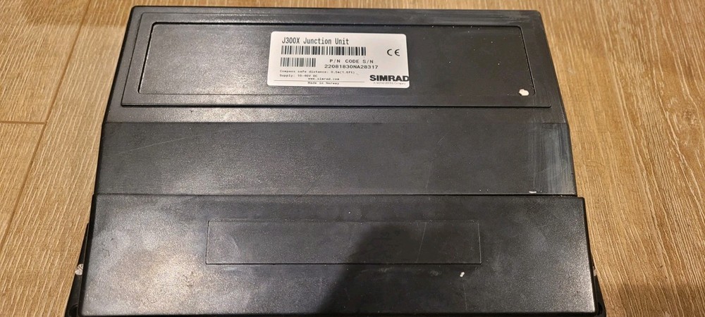 SIMRAD J300X Junction Unit