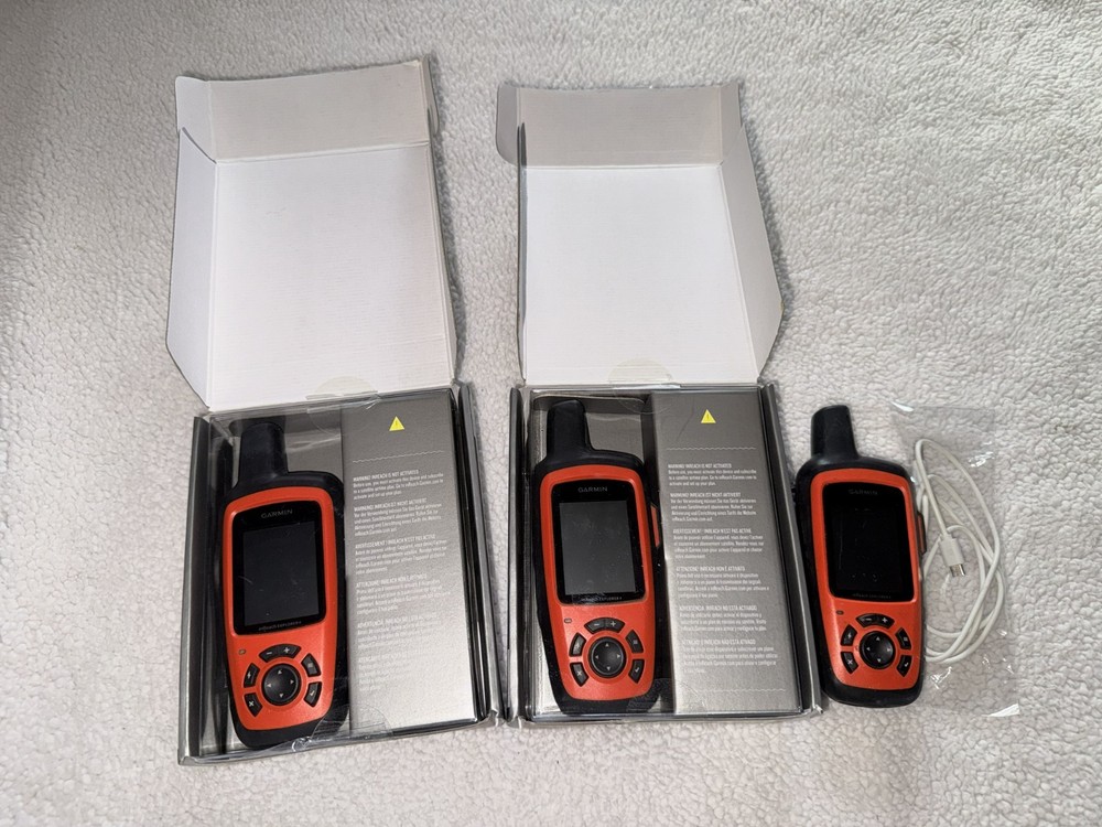 Garmin inReach Explorer Plus Handheld Satellite Communicator & GPS Navigator