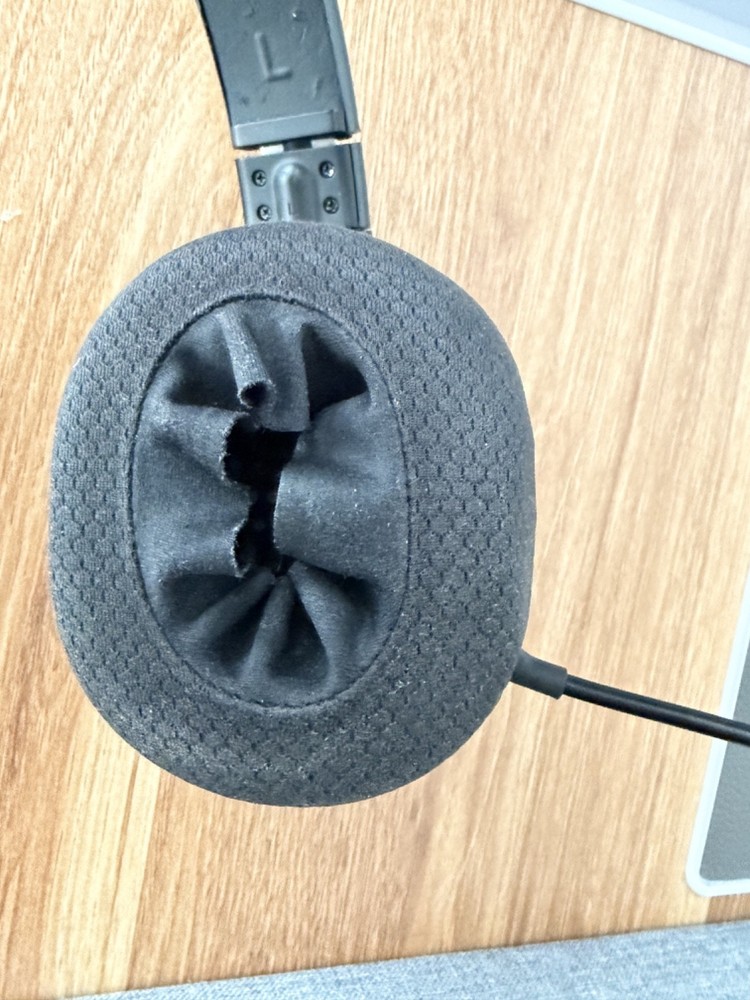 SteelSeries Arctis 1 Black Over Head Gaming Headset (READ DESCRIPTION)