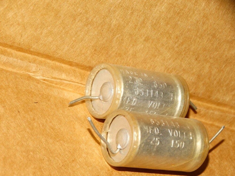 2 - Vintage "TM Capacitor?" Pulls 25mfd 150v (Quantity Available)