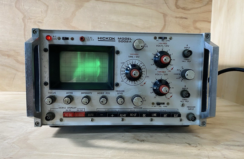 Hickok 5002A Oscilloscope (powers-on) AS IS