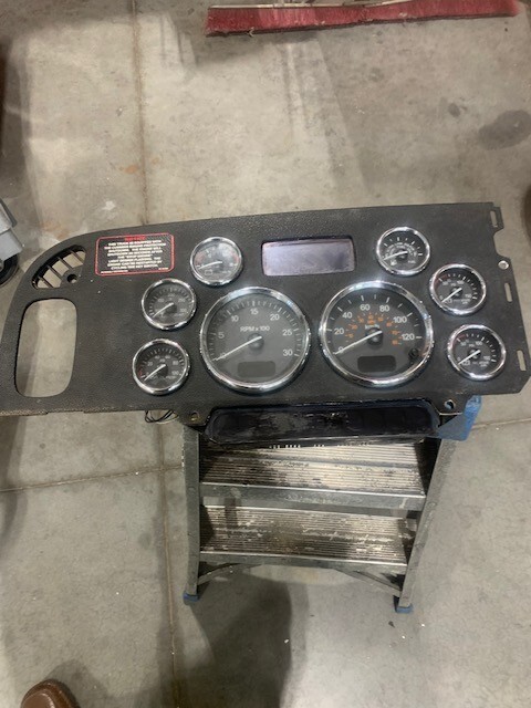 Peterbilt Speedodmeter Panel