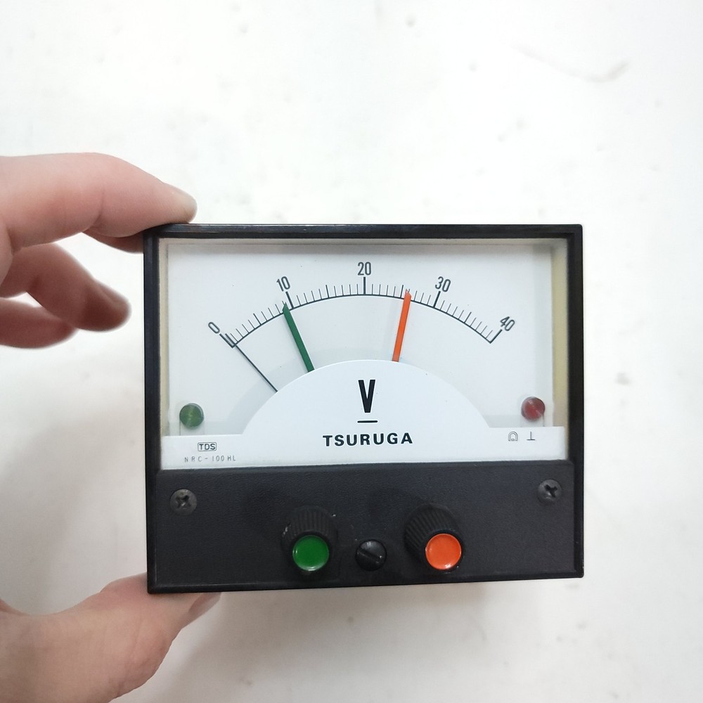 Tsuruga NRC-100HL 0-40VDC Voltmeter