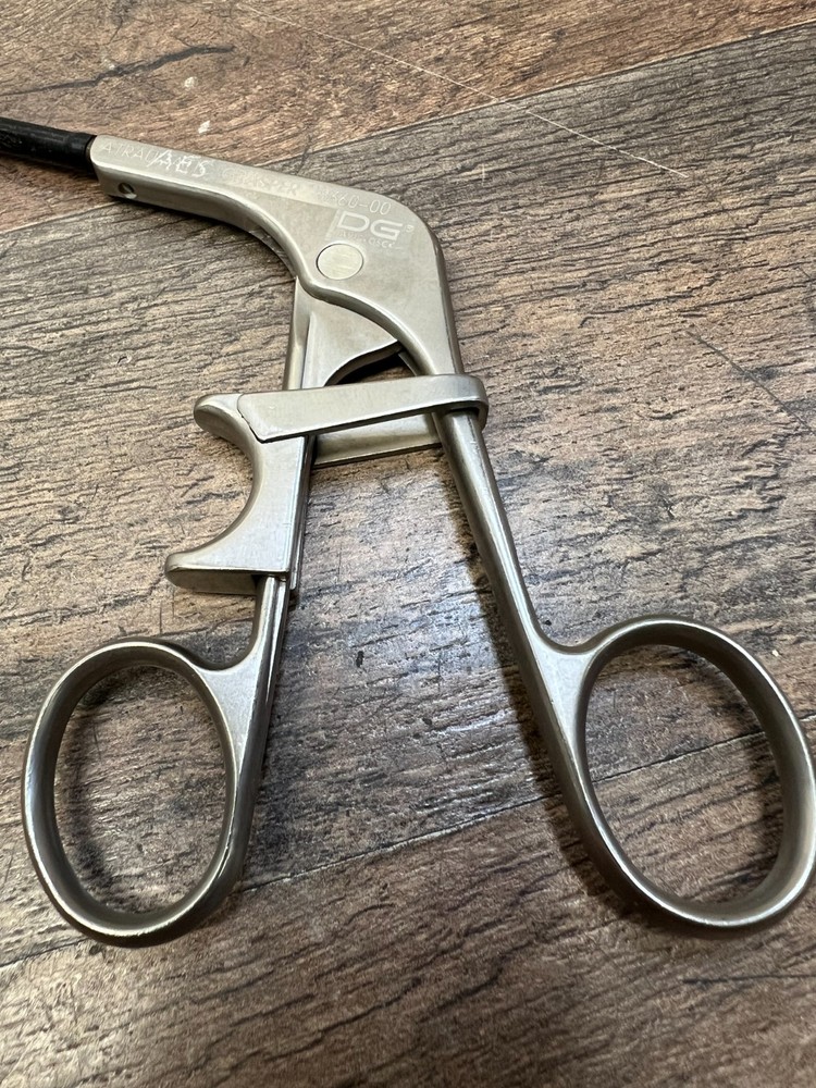 8360-00 Prestige Atraumatic Grasper Single Action