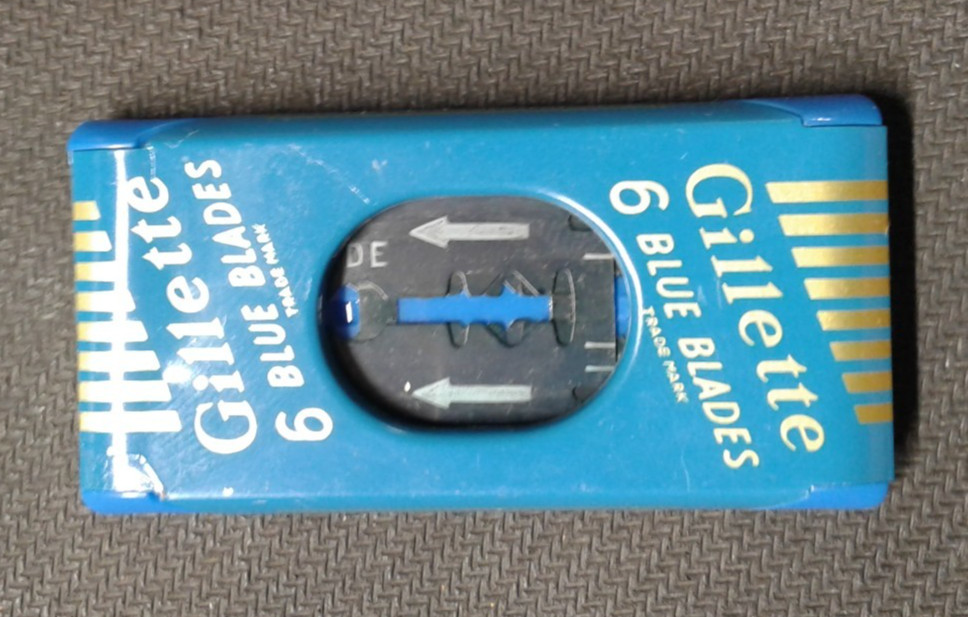 Gillette Red Tip Razor, B 4 Date Code, nice