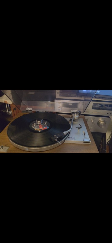 yamaha yp-211 turntable