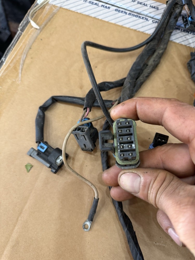 Volvo Penta 5.0 GXI-E engine harness