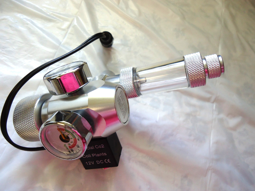 AQUARIUM CO2 REGULATOR