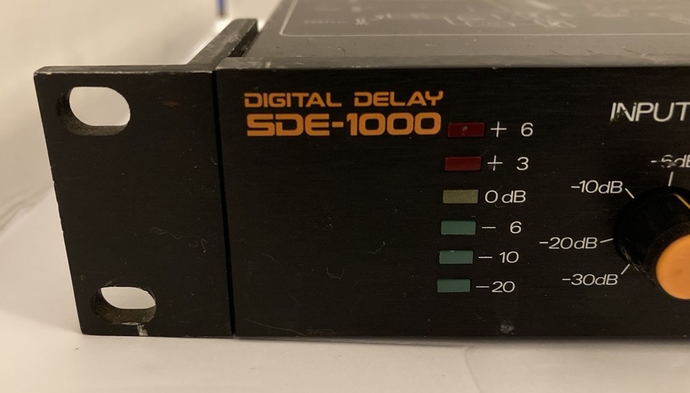 Roland SDE-1000 Digital Delay Rack Effect Processor Vintage Working Tested Japan