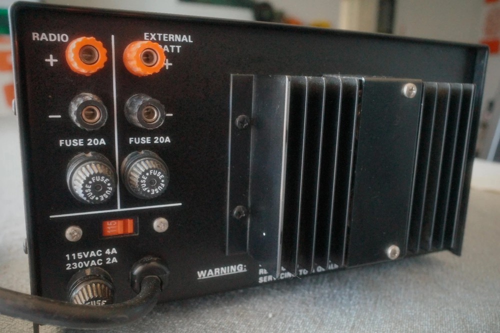 Newmar Power-Pac 14AH Power Supply (Read Description)