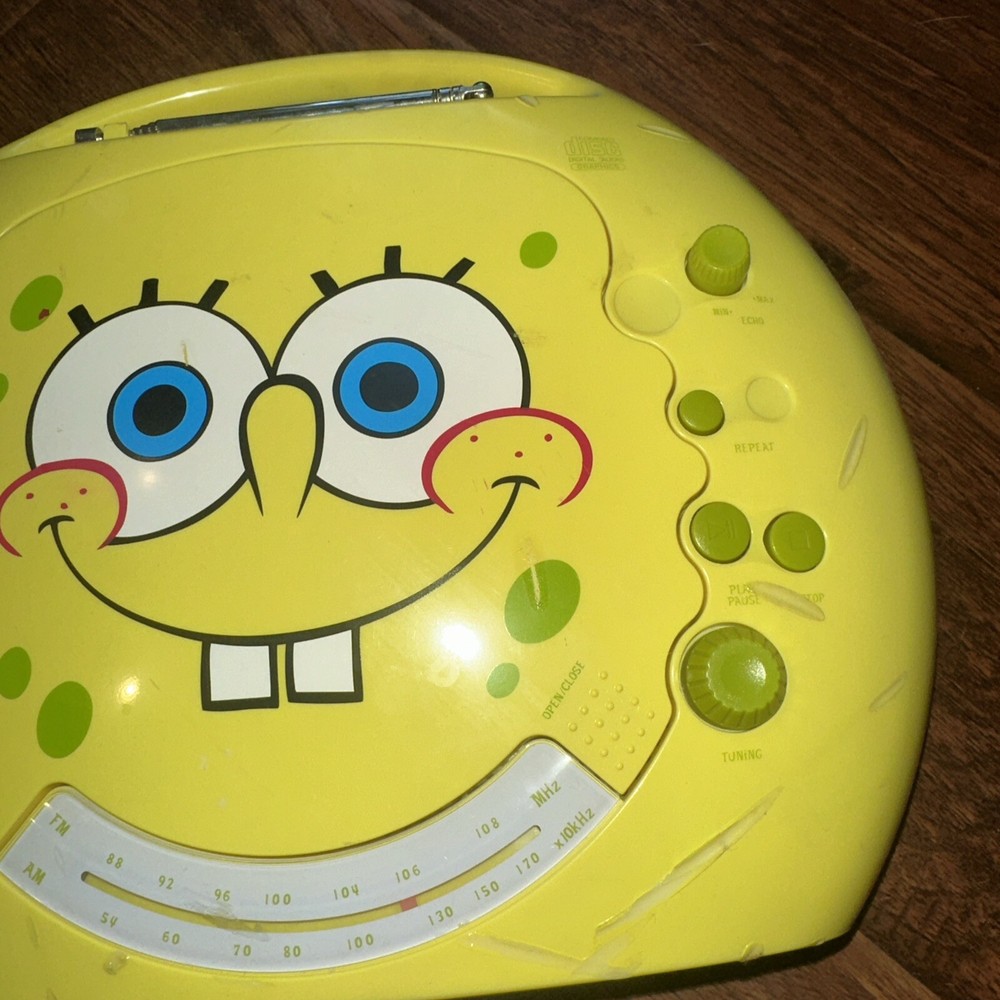Used spongebob Portable Cd Player & Graphics Karaoke System
