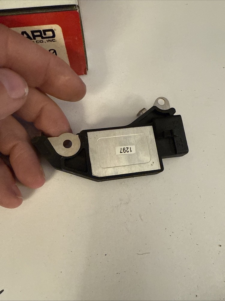Renard Regulator 11580 NOS
