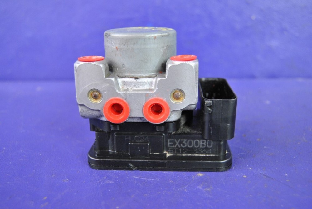 13-17 Kawasaki Ninja 300 EX300 B ABS Pump Unit Module OEM