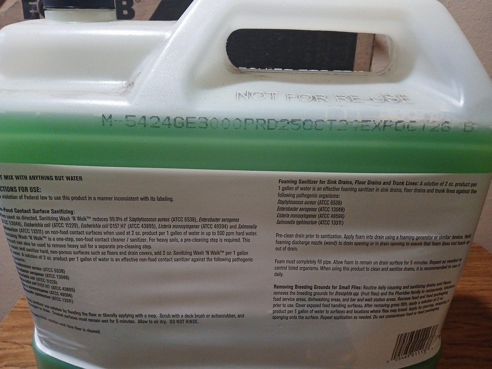 Ecolab Sanitizing Wash 'N Walk 2.5 Gallon