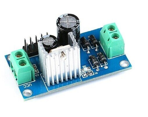 Voltage Regulator for model train controller AC : Input 12-24VAC output 9VDC