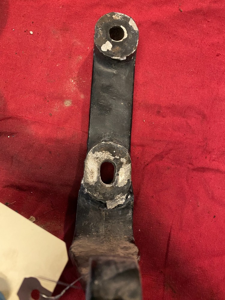 PACCAR MOUNT BRACKET SUPPORT M11 1959 003