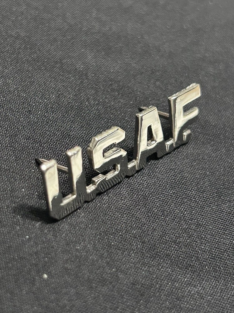 USAF TEXT PIN (P84-8) US AIR FORCE
