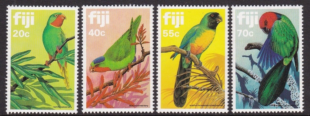 FIJI 1983 BIRDS ( PARROTS) SET NEVER HINGED MINT