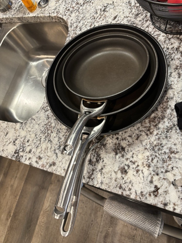calphalon 3-pan cookware set