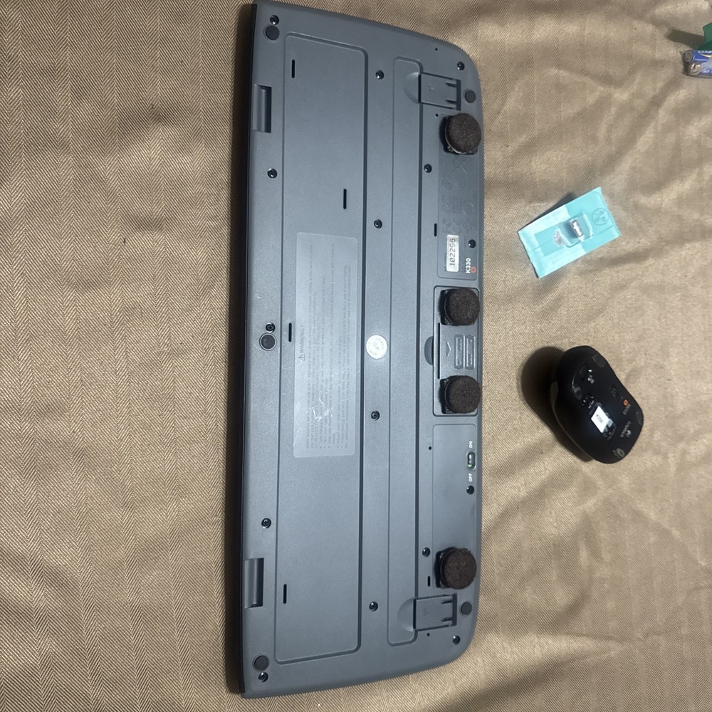 Logitech K330 Wireless Keyboard (Unifying Receiver and Mouse included)