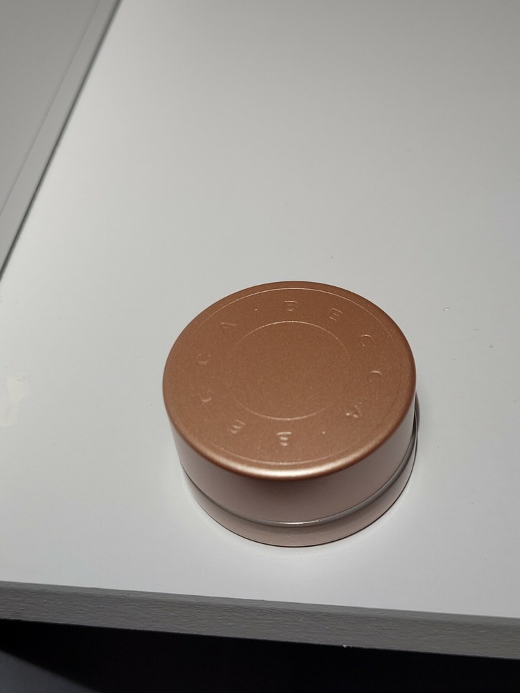 BECCA Under Eye Brightening Corrector light to medium .16 oz/4.5g FULL SIZE