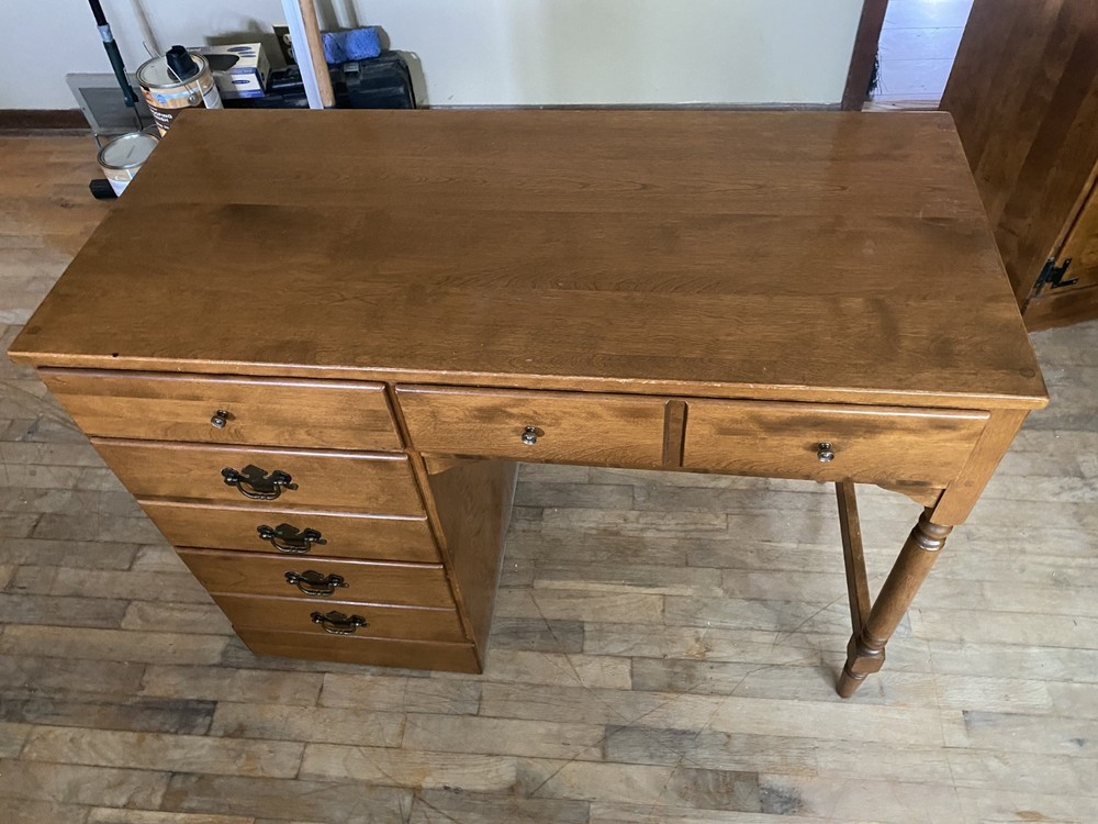 ETHAN ALLEN - NUTMEG 211 - WRITING DESK