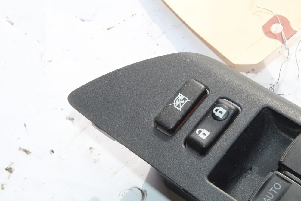 2009-2013 TOYOTA MATRIX FRONT LEFT MASTER WINDOW CONTROL SWITCH R1953