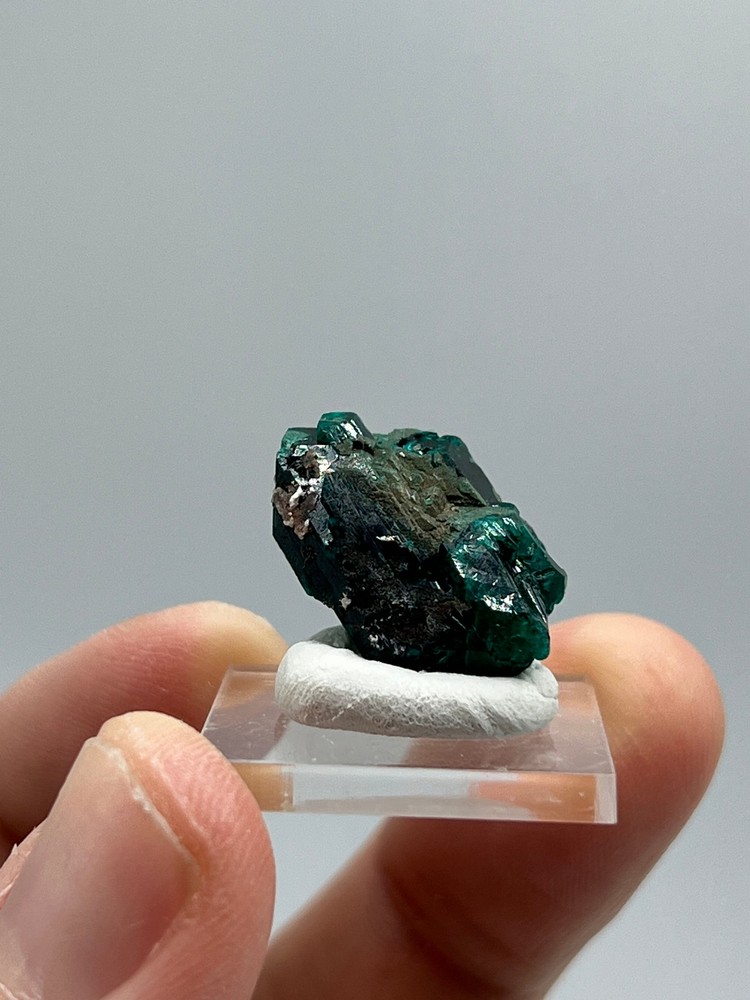 Dioptase H