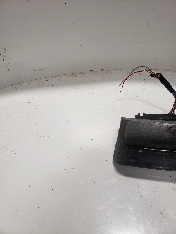 Used A/C Selector Switch fits: 2000 Infiniti I30 Grade A