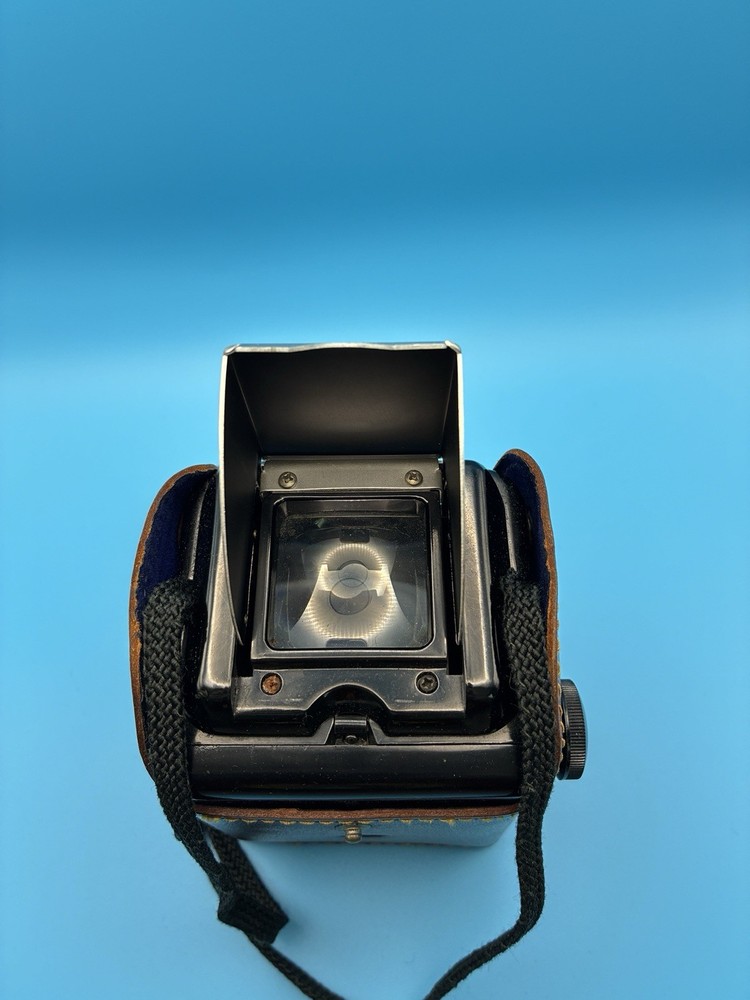 Vintage Argus Seventy Five Camera With Flash And Case