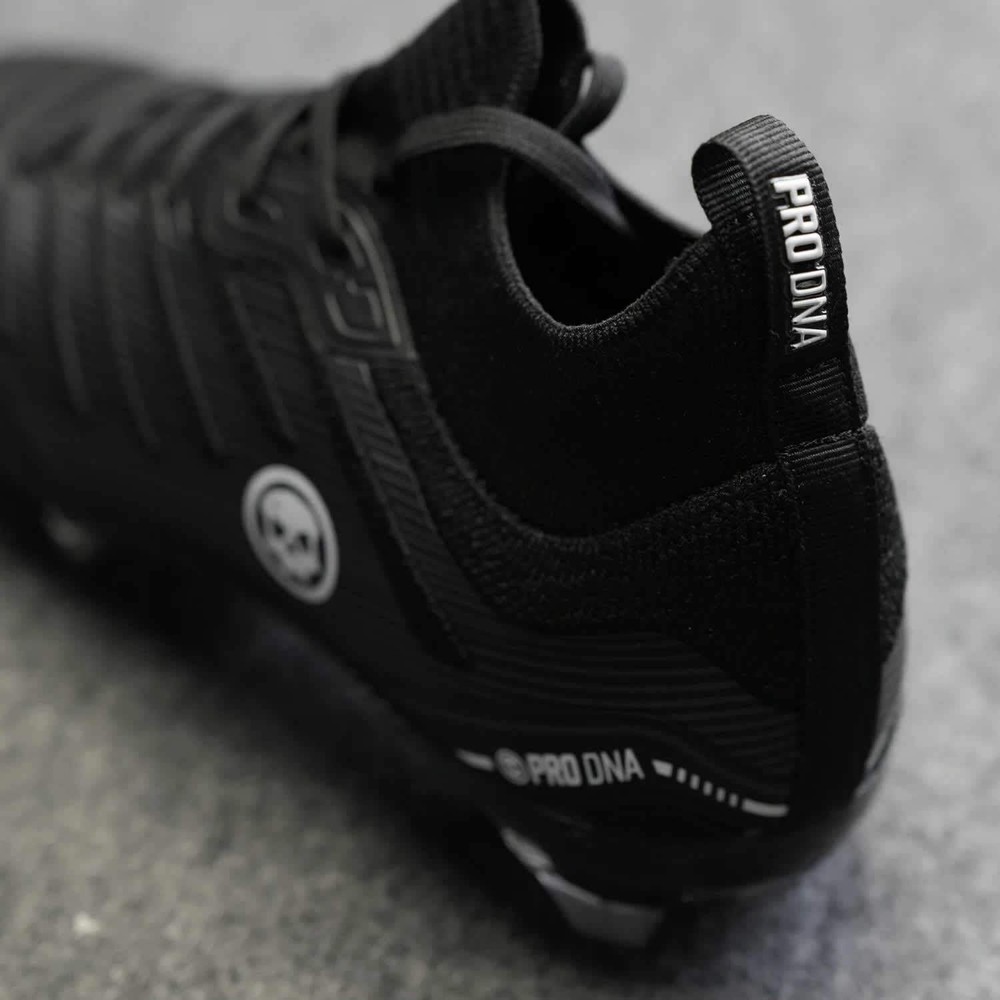 Infamous Pro DNA Voltrax Cleats - Black - Size 12