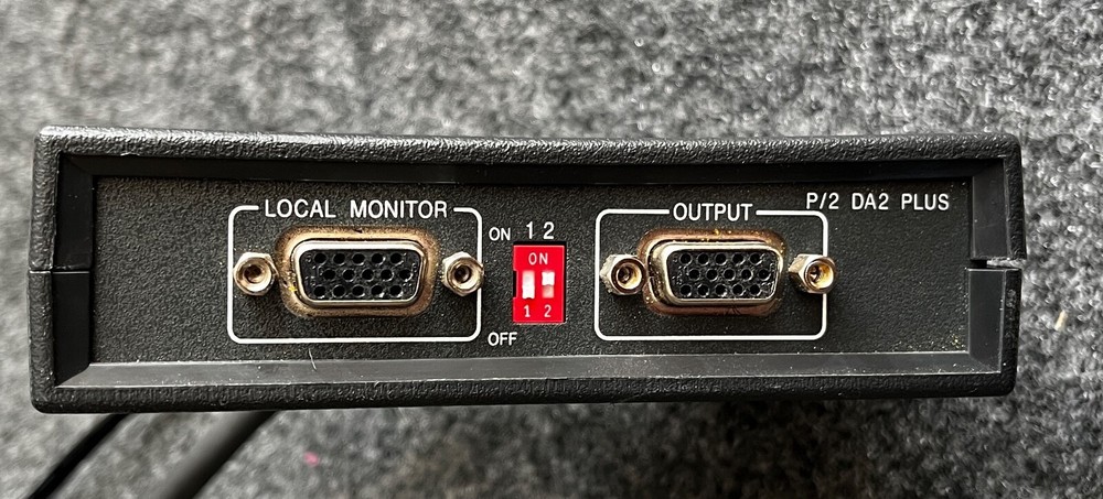 Extron P/2 DA2 Plus Versa Tools 2-Output VGA Distribution Amplifier w/IEC