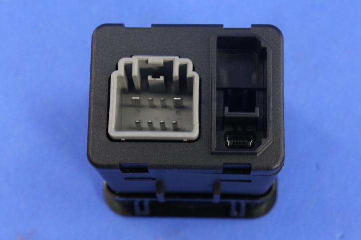 USB Connector Terminal Mopar 68166001AC