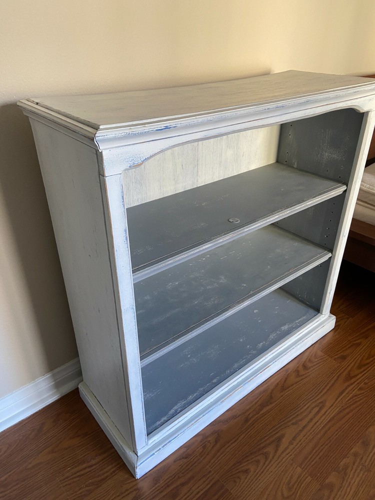 Painted Bookcase w/Adjustable Shelves--Vintage!
