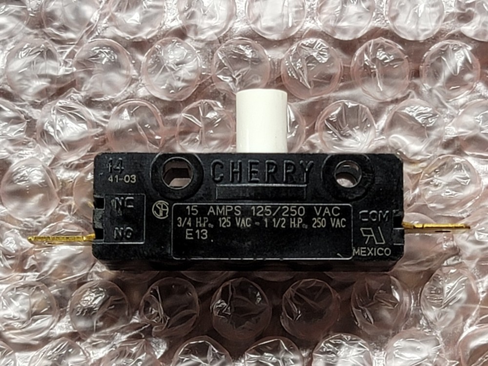 Cherry Electrical E13 Switch 0E1392EB **Lot of 5**