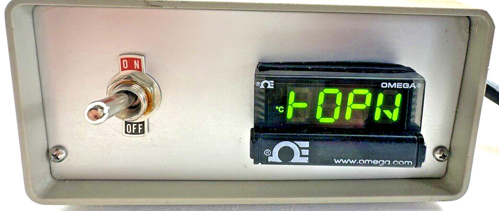 Omega CNi3233-SM DIN Process Temp Microprocessor Panel Meter w/Housing, used (H)