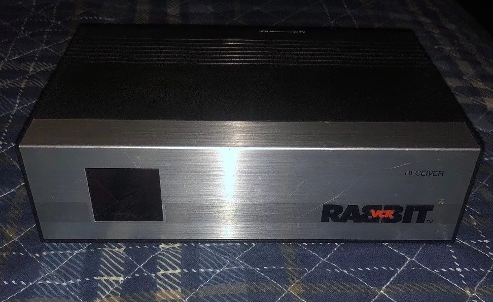 Rabbit VCR Transmitter Multiplying System Vintage Model # R-8000 1985 VHS Beta!!