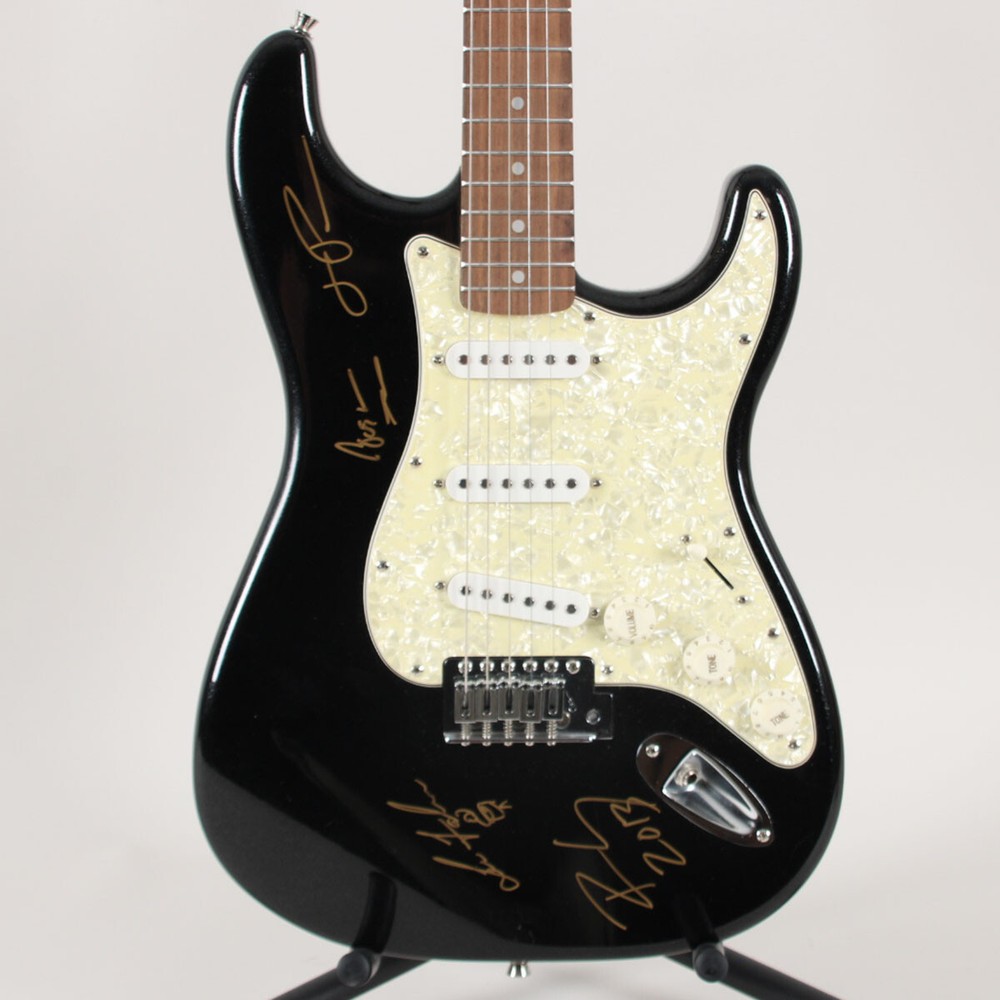 Robert Cray Band Signed Guitar Starcaster (4 Sigs.) - COA JSA