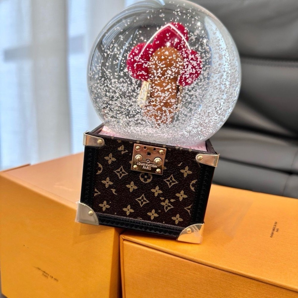 Special Snow Globe Music Box
