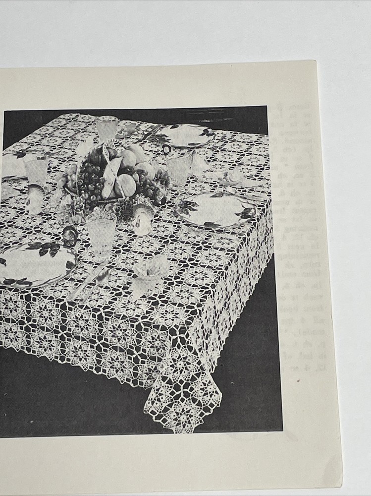 Lily Thanksgiving Hospitality Crochet Pattern D9