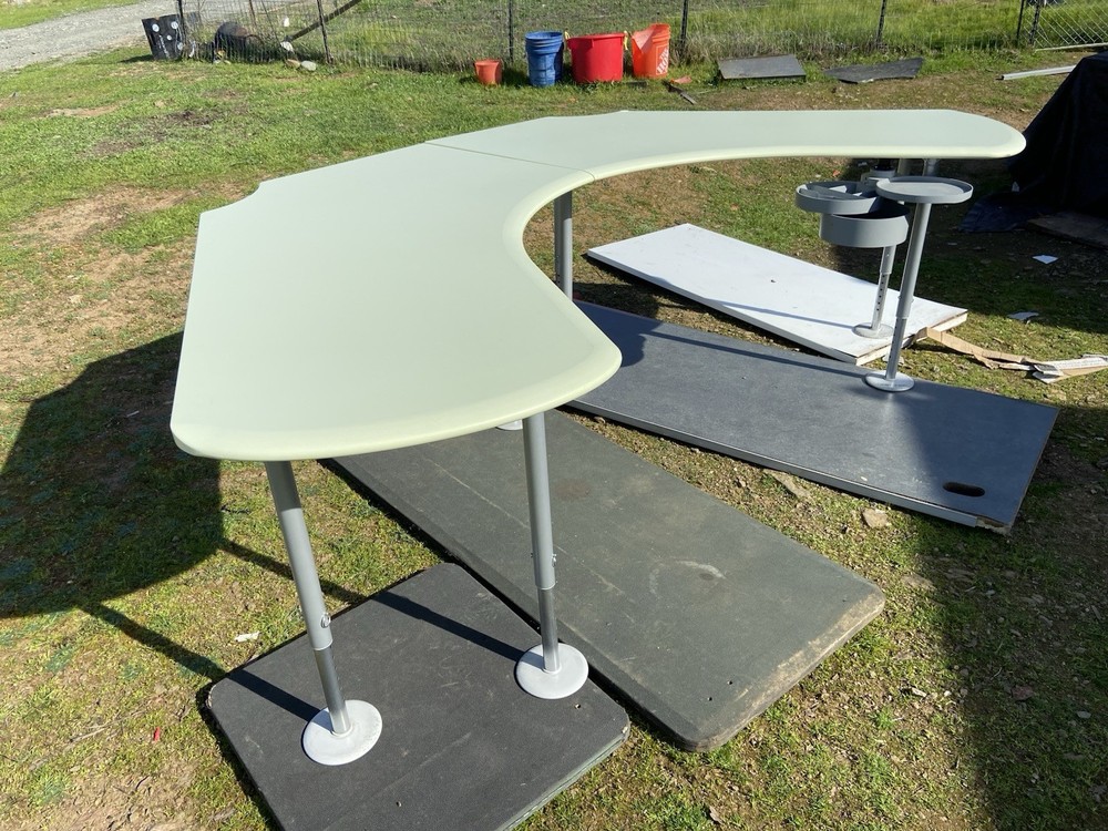 Vintage Herman Miller Resolve Workstations For Two