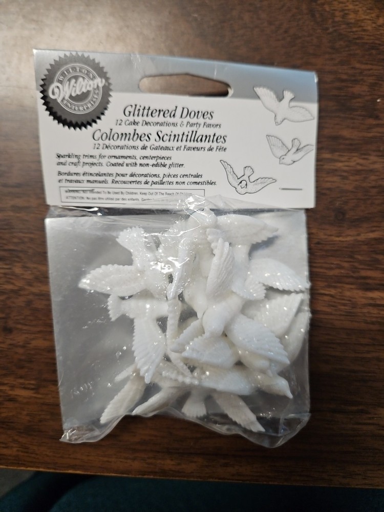 Glittered Doves Wilton