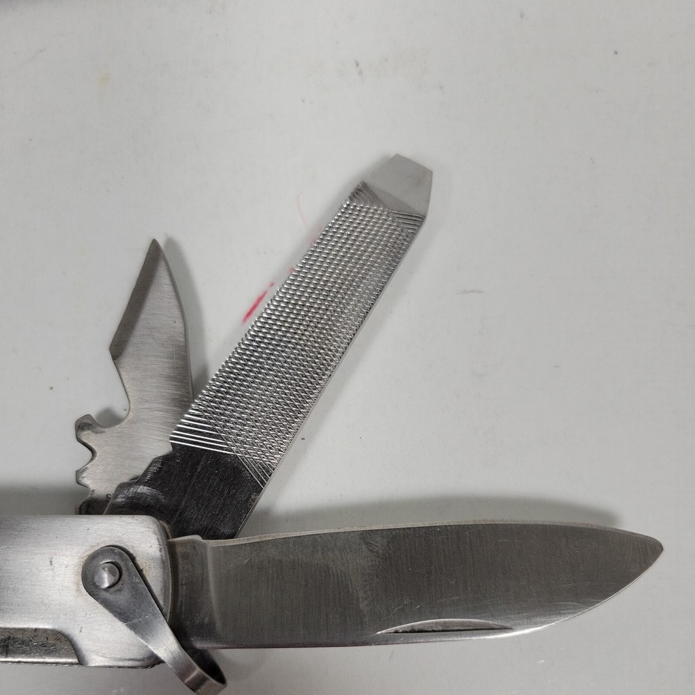 Tomahawk Multi Tool - Pliers, Knife, File, Phillips/Flat Screwdriver, Opener