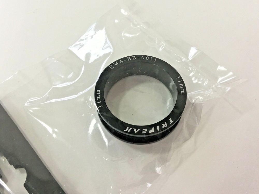 Tripeak 11mm x 30mm Spacer #EMA-BB-A031 (Black)