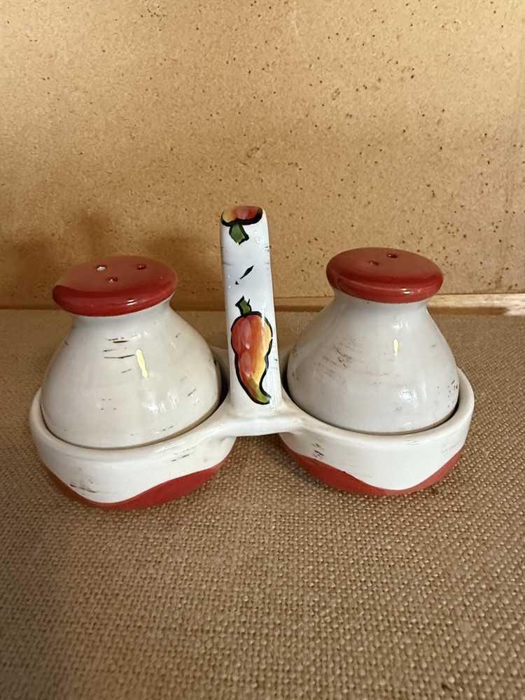 Ceramic Pepper Pattern Salt & Pepper Shakers Set Decorative Red White Holder